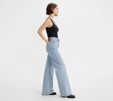Load image into Gallery viewer, Levis - Ribcage Wide Leg Jeans
