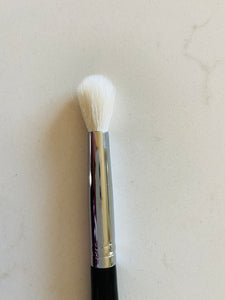 Lucy Ro - Tapered Shadow Blender Brush