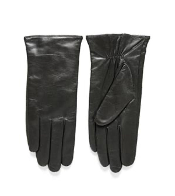 Part Two- Carrin Gloves