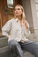 Load image into Gallery viewer, Kaffe-Oscarna Blouse
