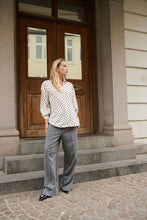 Load image into Gallery viewer, Kaffe-Oscarna Blouse
